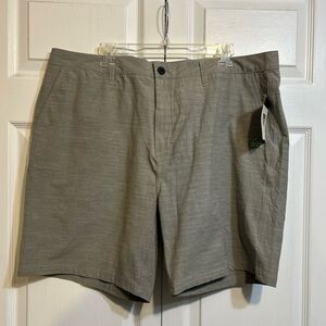 NWT REEF Redfield Walkshort Size 40 Beige Casual Shorts Men’s